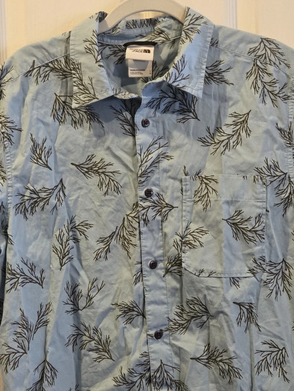 The North Face Mens Large Blue coral beach Short Sleeve Shirt Hiking Outdoors